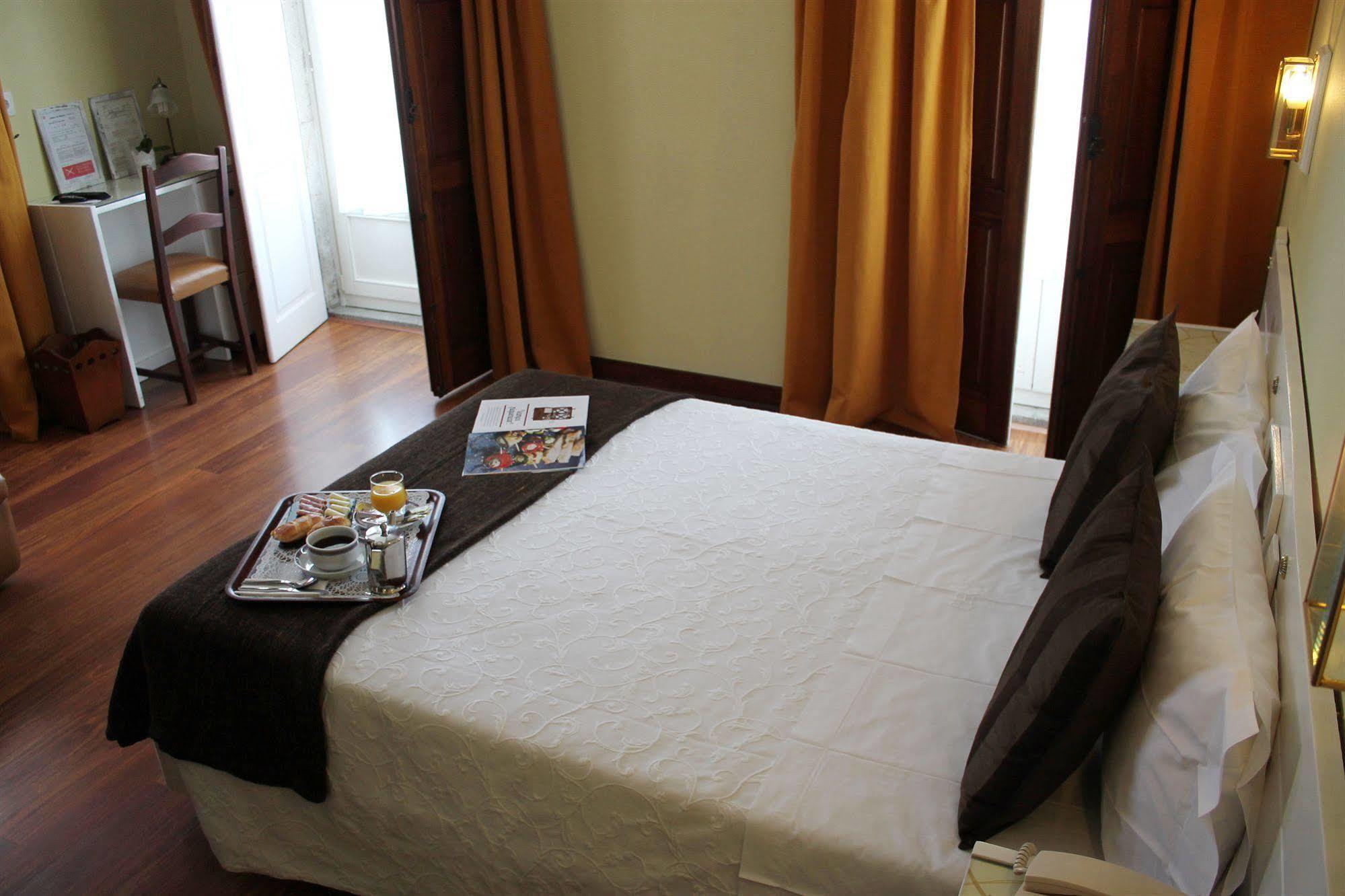 Hotel Jardim Виана до Кастело Екстериор снимка